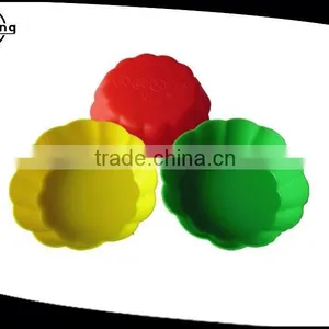 China Supply Cheap OEM Cheap Custom Funny Silicone Cake Mold thumbnail-2