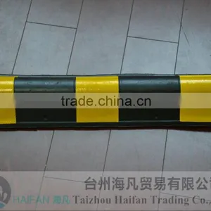High Strength Round Corner Guard With Yellow Stripe/ Rubber Column Protector/reflective Wall Corner Guard for Parking thumbnail-2