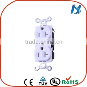 Uchen US NEMA 5-20 TR Receptacle /socket thumbnail-1