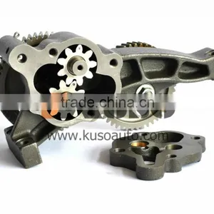 Oil Pump for Mitsubishi Fuso Mixer Truck or Dump Truck 8 Cylinder FV415 8DC9 thumbnail-2