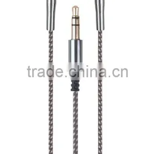 Earphone thumbnail-1