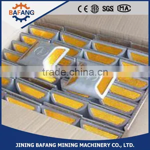 Solar Roadway Safety Facility CE Certificate Road Reflective Spike thumbnail-4