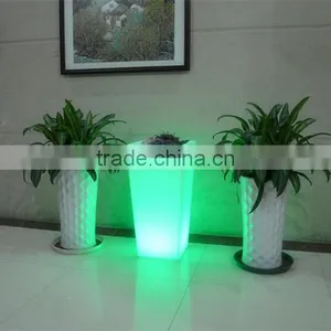 Outdoor Led Luminous Planter/ Decorative Plastic Flower Pot thumbnail-2