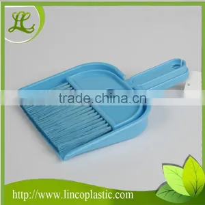 Household Plastic Dustpan Brush Set thumbnail-1