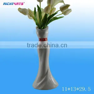 Decorative Ceramic Flower Vase With Unique Shape thumbnail-1