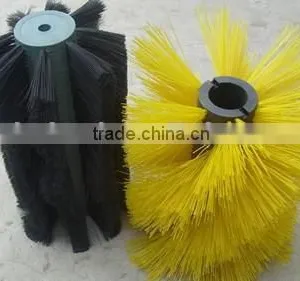 Cleaning Cylindrical Brush thumbnail-1