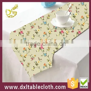 2015 New Design Wholesale Printed Colorful Plastic Table Runner thumbnail-1