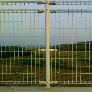 3D Curved Fence System With Interlocking Panels for Easy Assembly thumbnail-3