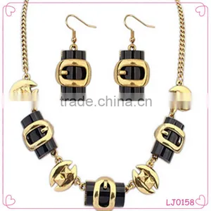 Fashion New Design Personality Metal Geometry Pendant Necklace Jewelry Set thumbnail-1