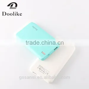 2016 Newest 6000mah Led Torch Light Outdoor Pocket Power Bank thumbnail-2