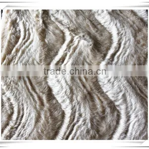 Creamy White Wavy Fake Fur Fabric thumbnail-1