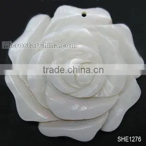 Shell Carved Flower Cabochon Pendant thumbnail-1