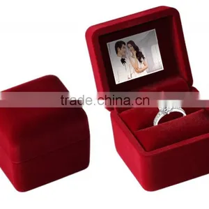 Wholesale Classic Plastic Red Movie Box Music Ring Boxes thumbnail-1
