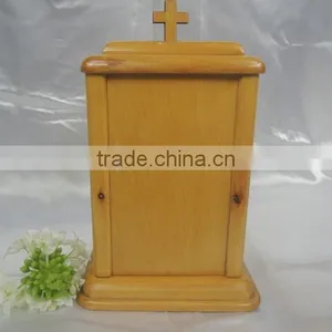 Chinese Funeral Supply European Style Hand-crafted Solid Wood Funeral Urn Wholesale for Adult Ashes thumbnail-2