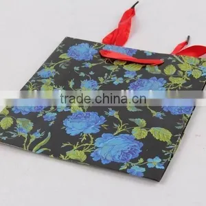 Flower Design Foldable Gift Bag / Shopping Paper Bag thumbnail-4