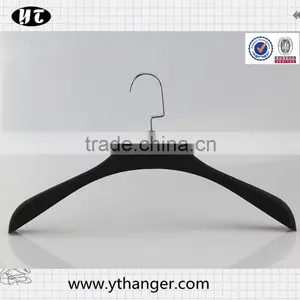 Luxury Plastic Rubber Hanger for Clothes With Print Logo thumbnail-3