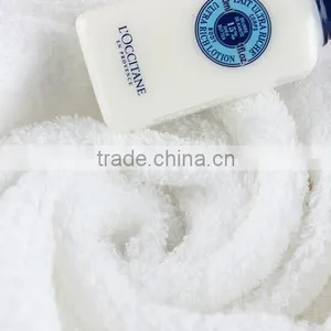 Luxury White Cotton Embroidery Hotel & Spa Facial Towels thumbnail-3
