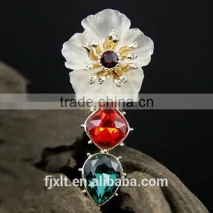 Resin Rhinestones Brass Brooch Bouquet thumbnail-1