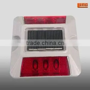 Traffic Solar Road Stud thumbnail-1