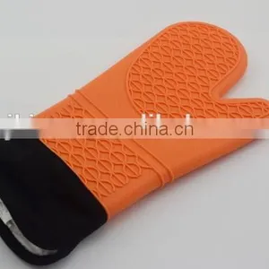 FDA Kitchen Waterproof Thick BBQ Silicone Glove thumbnail-1