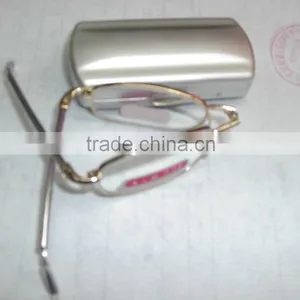Reading Glasses136 thumbnail-1