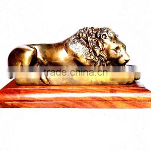 ANTIQUE BRASS BRONZE LION ANIMAL STATUE ON WOOD BASE FOR HOME DECORATION, BRASS LION thumbnail-1