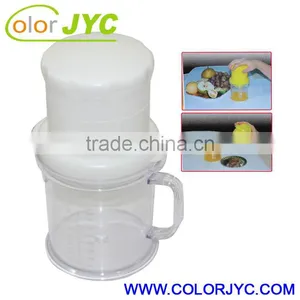 Manual Citrus Juicer thumbnail-1