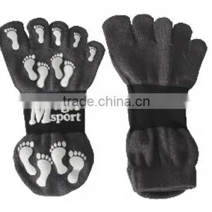 Non-Slip Five Toe Sport Socks thumbnail-2