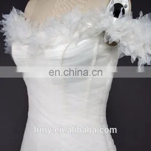 Wihte Sleeveless Off-Shoulder Ruffled Trumpet Wedding Dress thumbnail-5