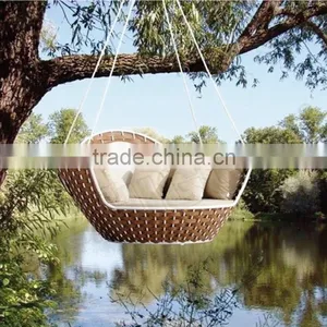 Outdoor Hanging Lounge Chair thumbnail-1