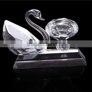 Wholesale Fancy Crystal Diamond Shape Clock With Clear Swan For Sports Souvenir thumbnail-3