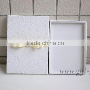 Handmade Elegant White Lace Wedding Invitation Boxes thumbnail-4