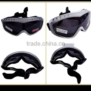 Ski &Snowboard Goggles thumbnail-1