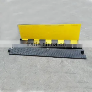 5channels Guard Profile Cable Bridges Fire Hose Ramp thumbnail-1