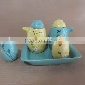 Whoesale Egg Shaped Ceramic Salt Pepper Oil Vinegar Set thumbnail-1