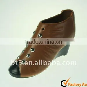 Ceramic Girls Fashion Shoes for Decoration thumbnail-1