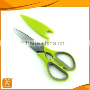 PP+TPR Handle Hot Sale Kitchen Scissor With Magnetic Safety Cap thumbnail-2