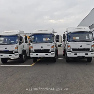 Sinotruk Double-row Seat Export-type Truck-mounted Crane With Anti-corrosion Electrophoretic Cargo Box and Xcmg Crane thumbnail-3