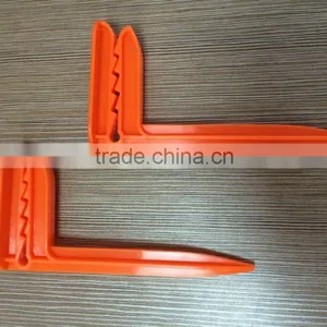 Plastic Beach Chair Towel Clip thumbnail-1