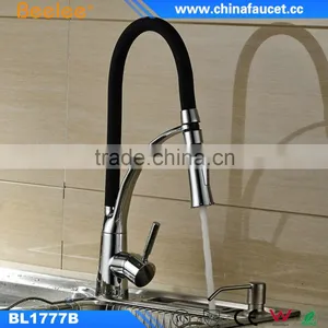China Kitchen Faucet Hot Cold Water Pull Out Tap Wash Basin Torneira da thumbnail-5