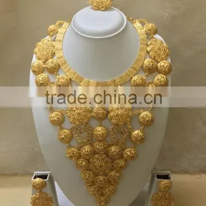 Gold Beaded Jewelry Necklace thumbnail-1