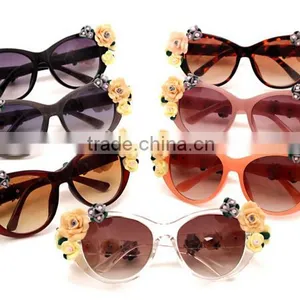 2016 Hot Selling Vintage Rose Flower Plastic Lady's Sun Glasses thumbnail-1