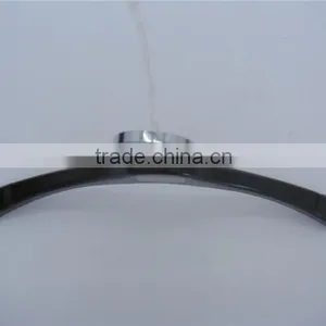 HEAD 15" Rubber Plastic Top Coat Suit Hanger With Logo on the Centre for Wholesale thumbnail-4