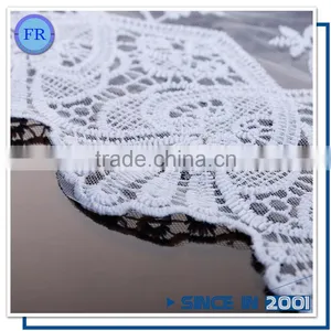 Comfortable and Beautiful Design for Bathroom Curtain thumbnail-4