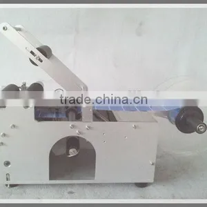 Semi-automatic Round Bottle Glue Labeling Machine LT-50 thumbnail-3