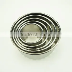 47099 5 Pcs Round Shape Stainless Steel Cookie Cutter Set thumbnail-2