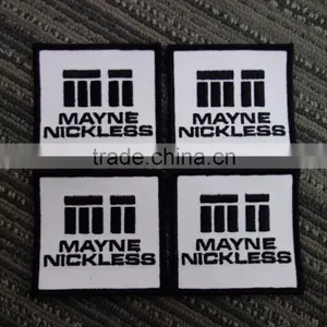 2016 Hot Sale Custom Fashion Eco-friendly Clothing Embroidery Patch Badges thumbnail-2