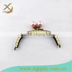ChInese Manufacturer Antique Brass DIY Sewing Coin Purse Frames Pink Beads Kiss Clasp thumbnail-1