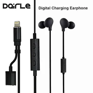 HiFi MFi Certified Super Bass Stereo Headphone With Charging and Listening Simultaneously for IPhone 8 thumbnail-4