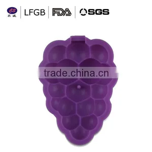 Top Quality Fashionable Grape Shape Silicone Ice Cube Tray thumbnail-1